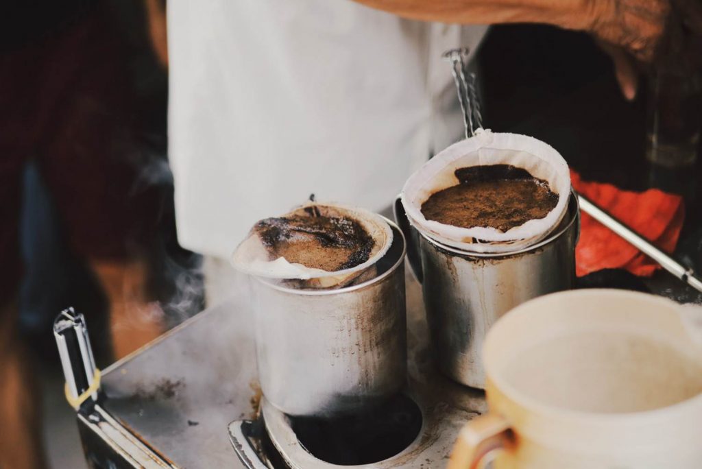 Cà phê vợt có nguồn gốc lâu đời ở Sài Gòn